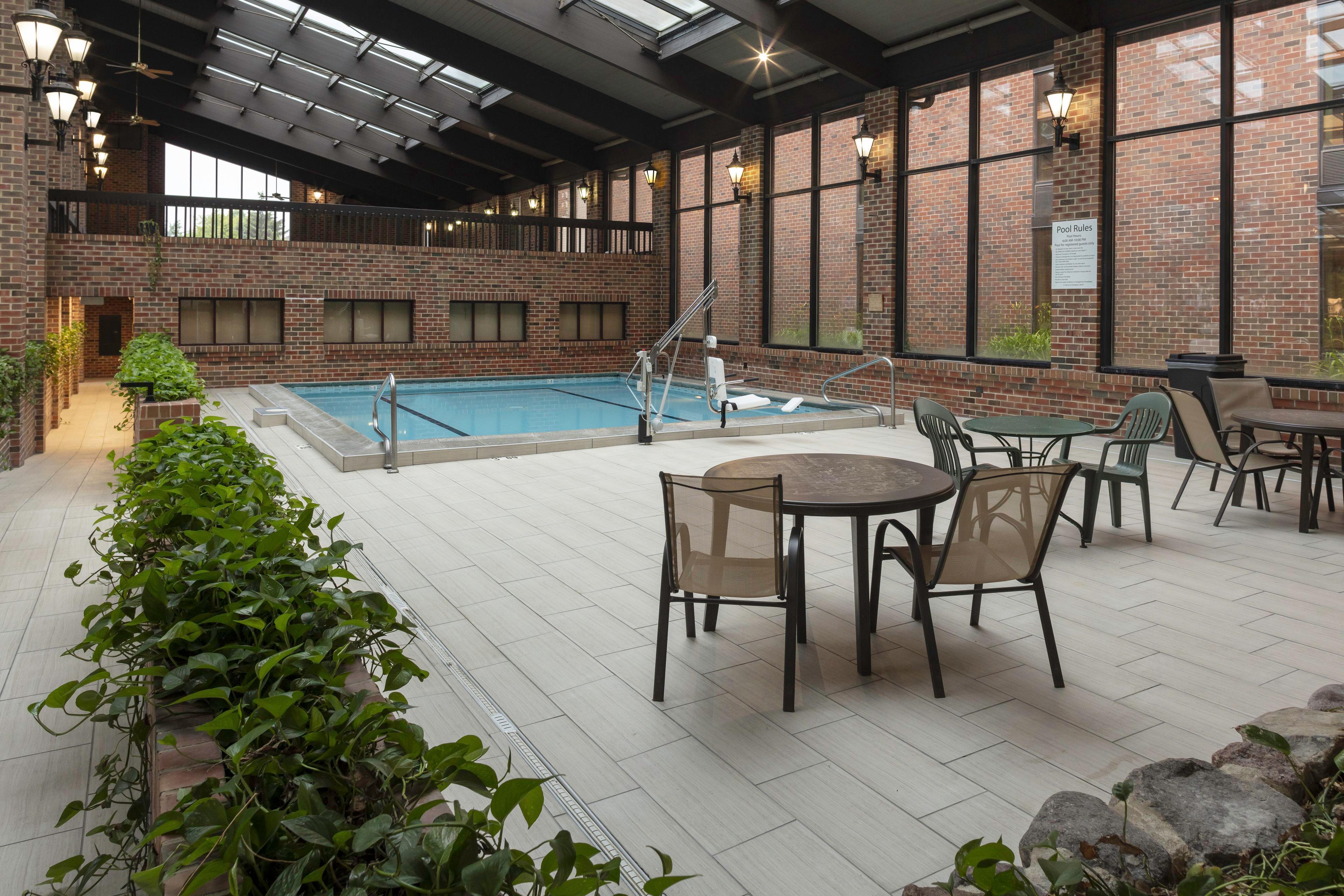 Holiday Inn Chicago Sw-Countryside Confctr By Ihg Exterior photo