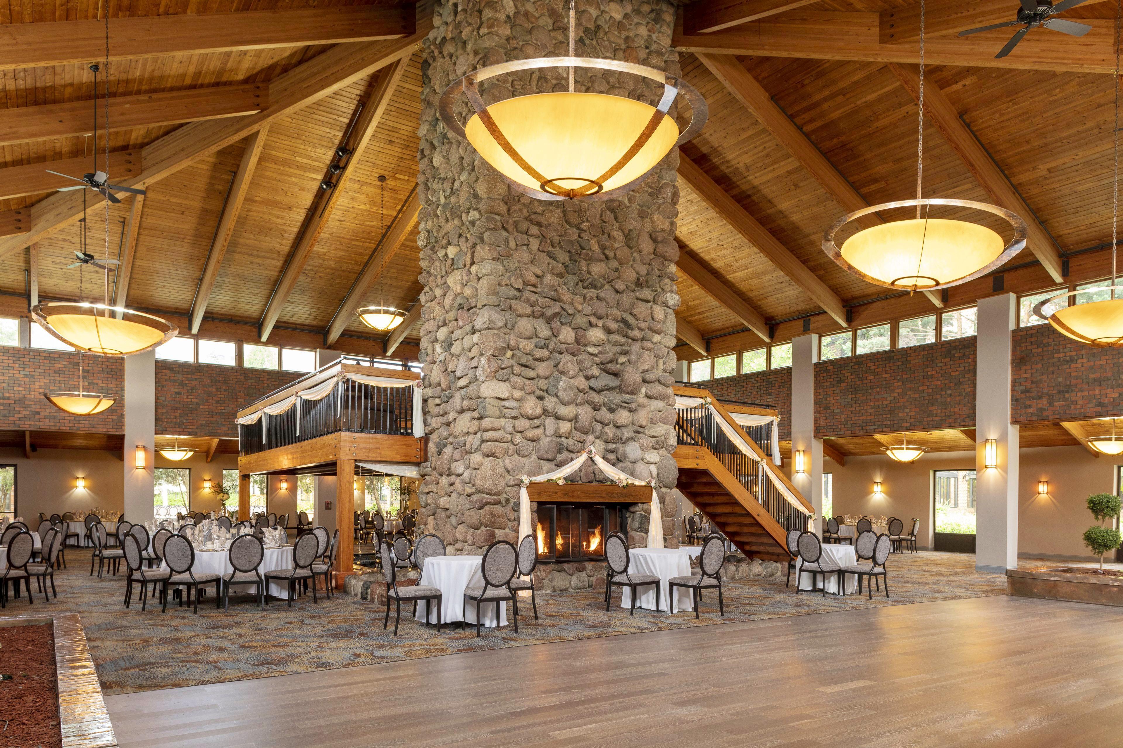 Holiday Inn Chicago Sw-Countryside Confctr By Ihg Exterior photo