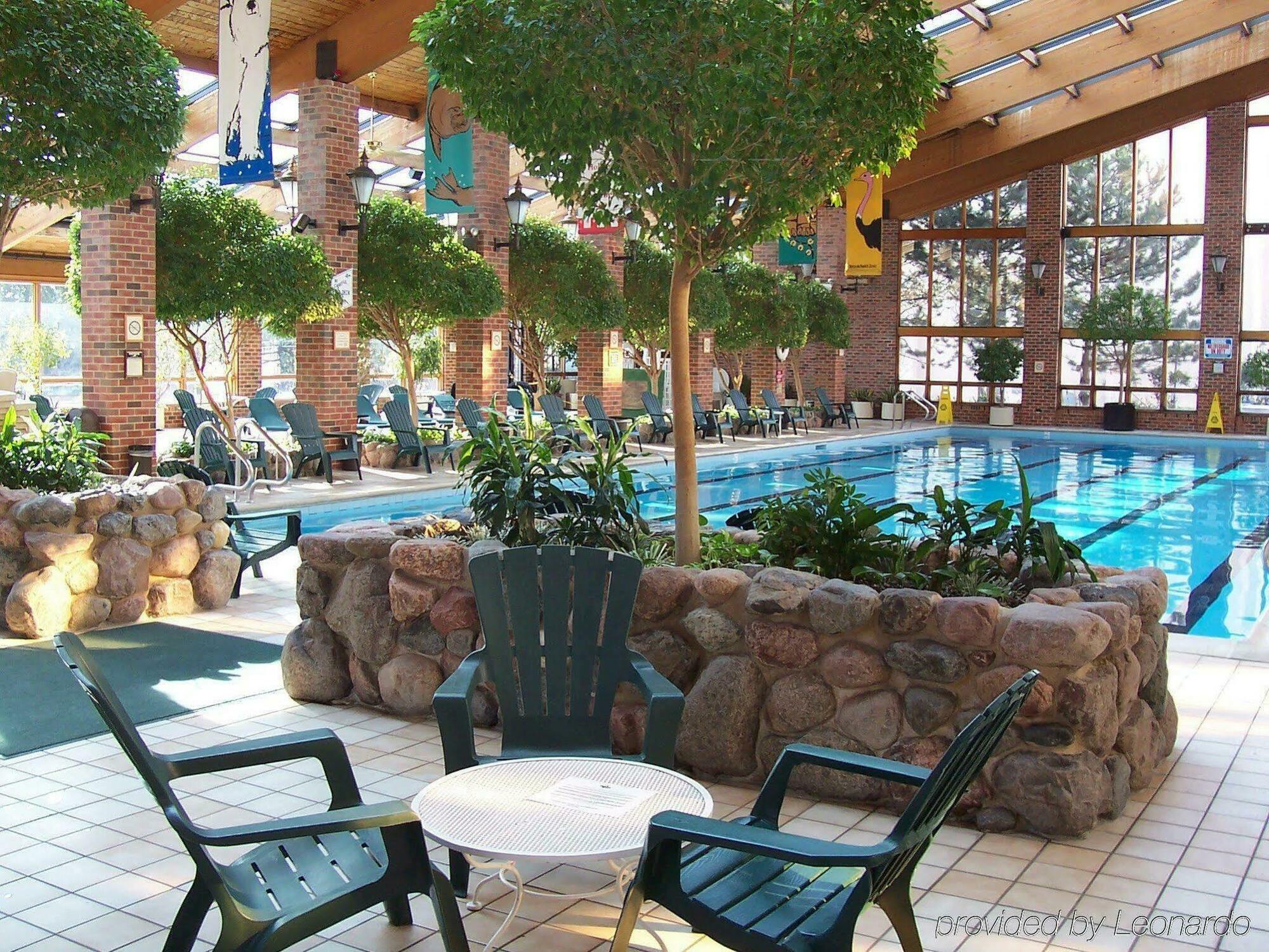 Holiday Inn Chicago Sw-Countryside Confctr By Ihg Facilities photo